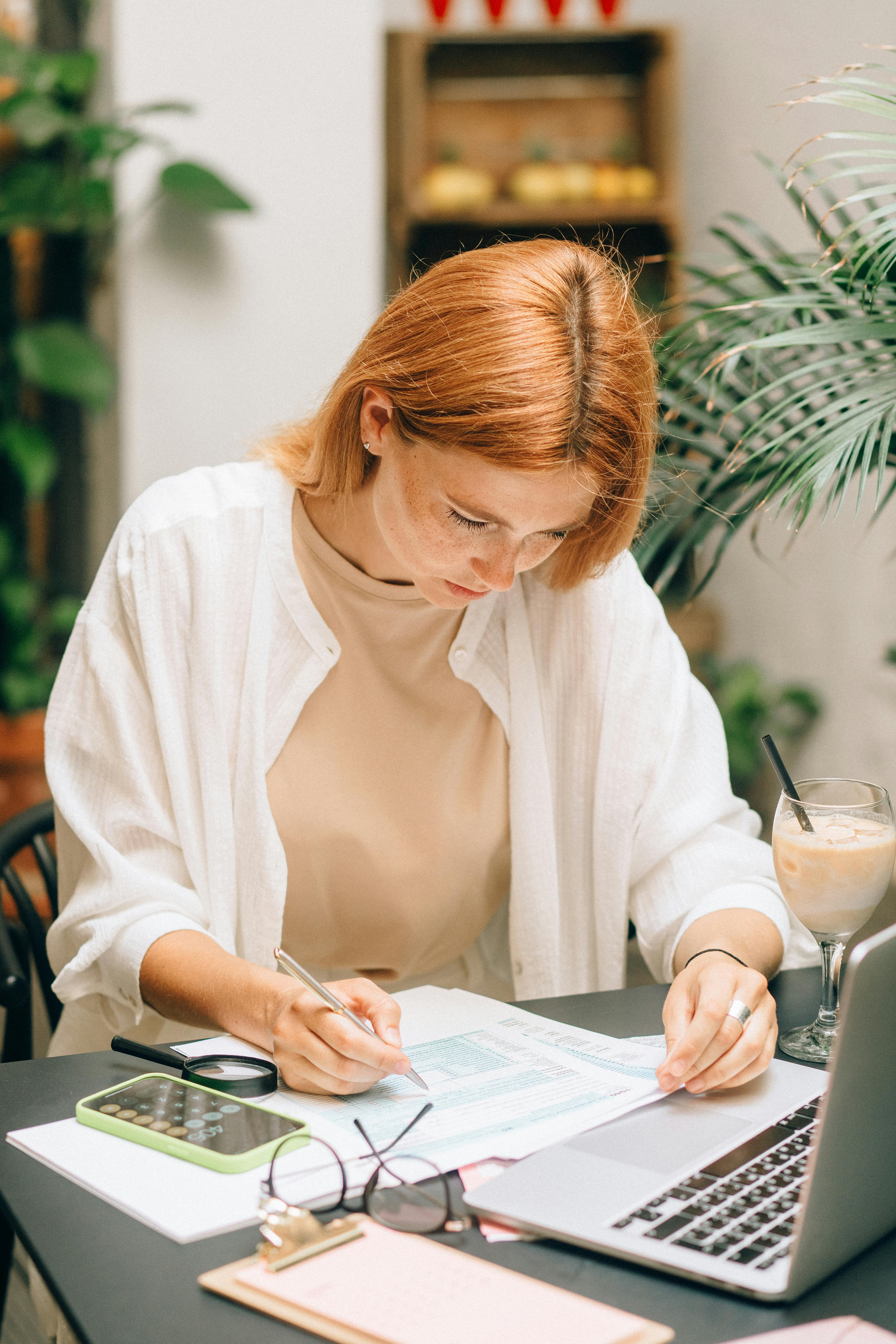 how to email Instagram